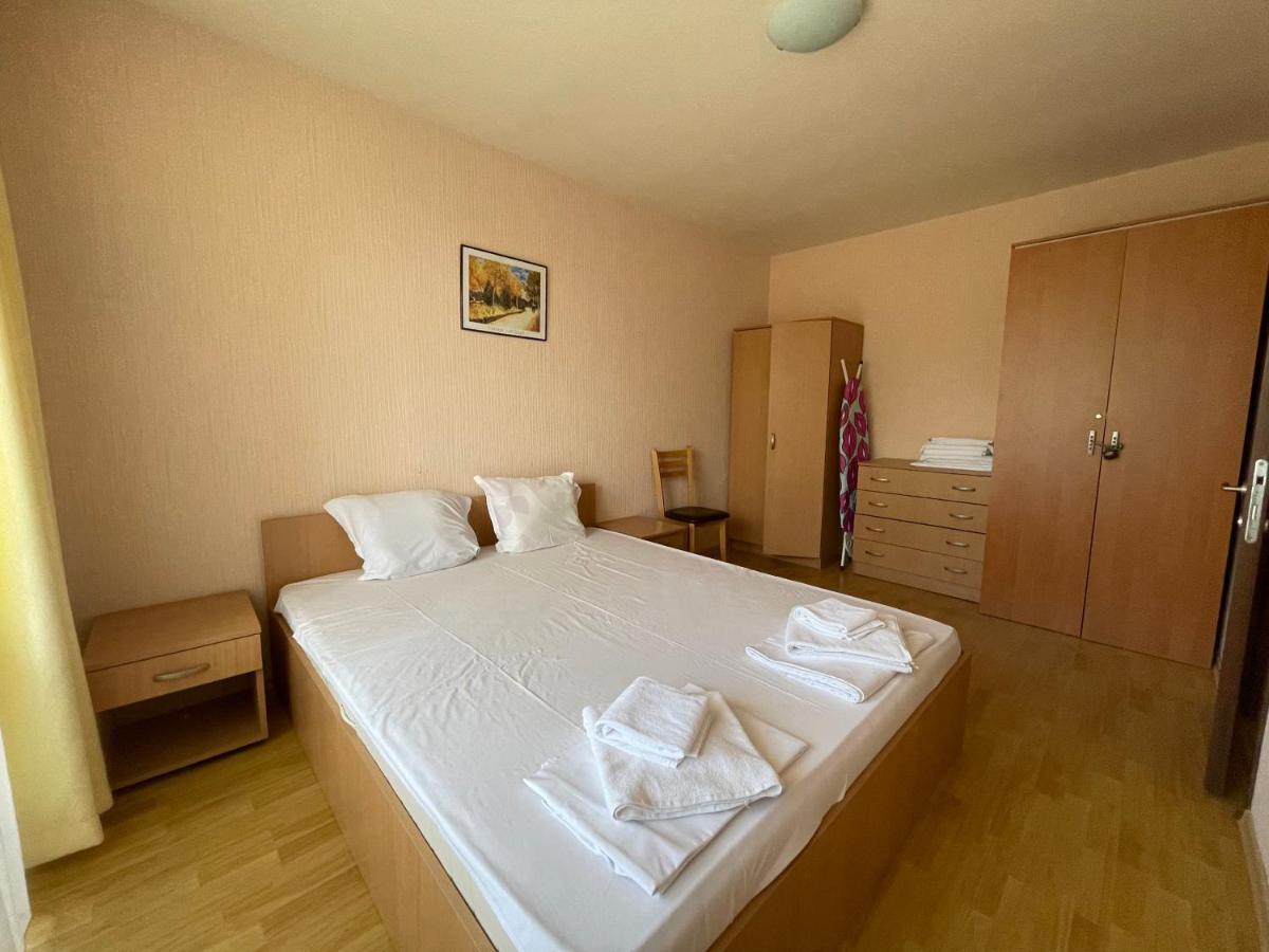 Apartments in Panorama Beach Vigo Nessebar Bagian luar foto